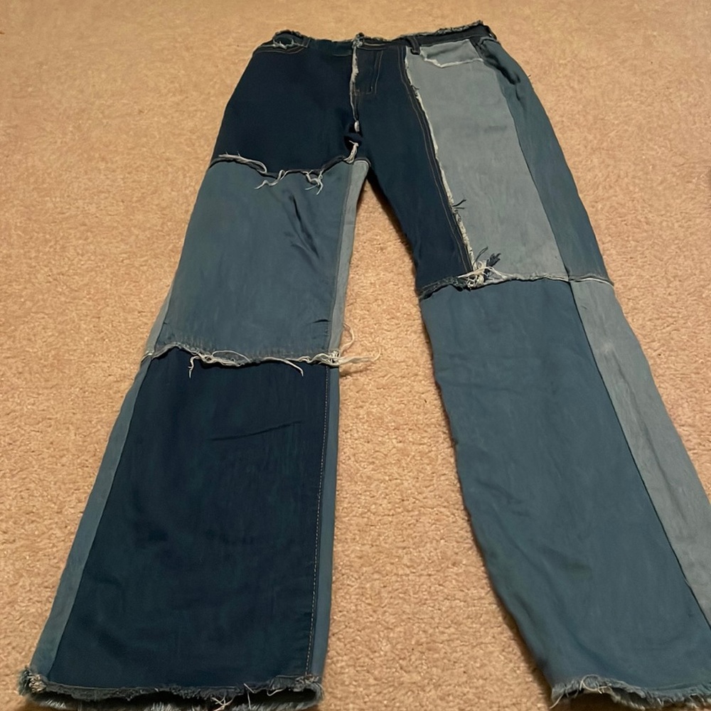 High waisted Patched jeans